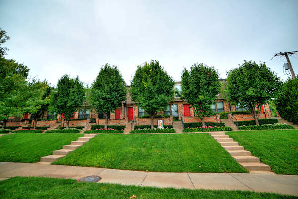TownHomes on Oak property